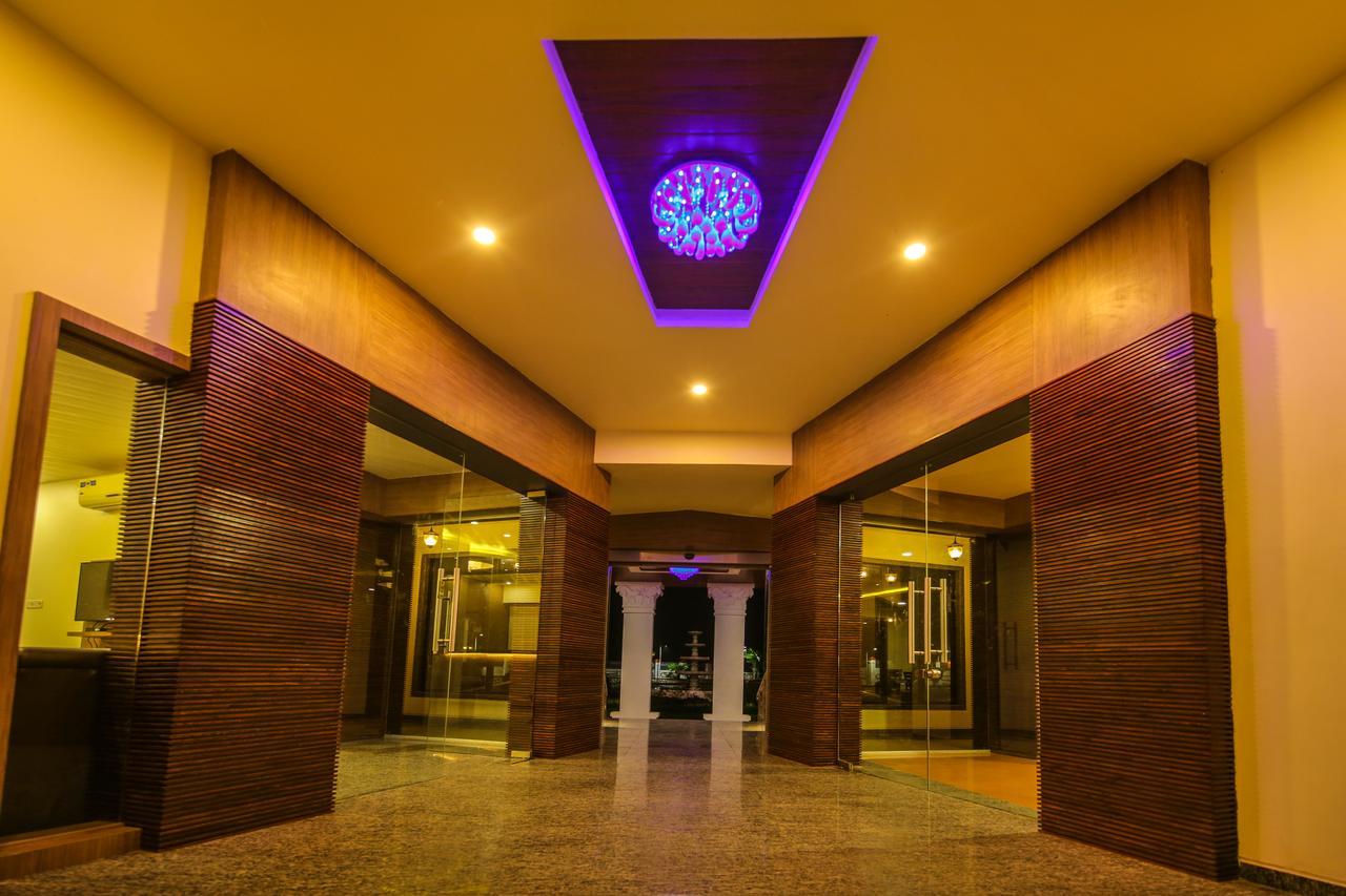 Saubhagya Inn International Lucknow Bagian luar foto