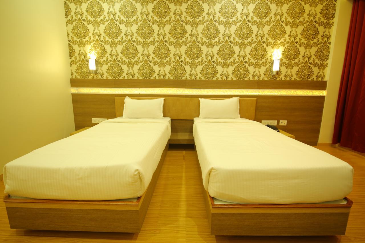 Saubhagya Inn International Lucknow Bagian luar foto
