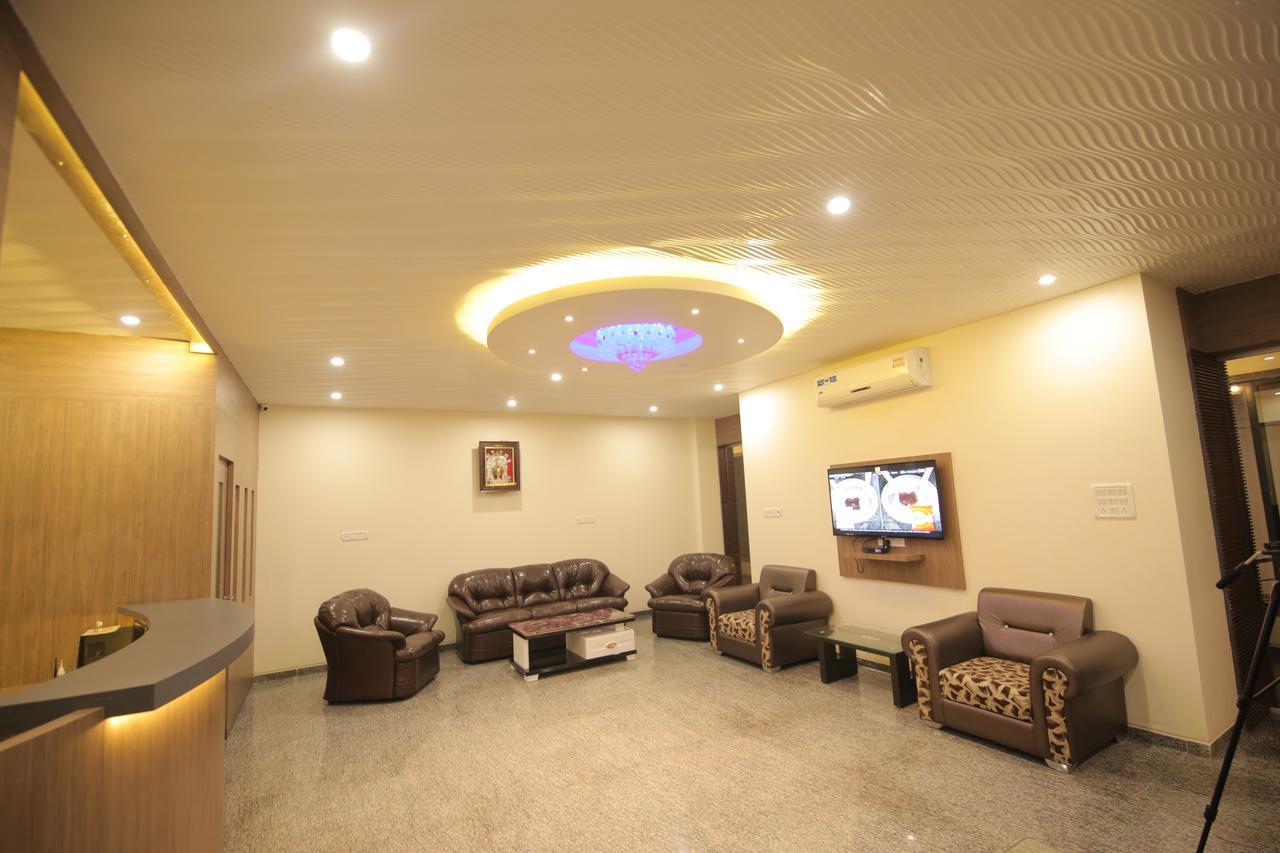 Saubhagya Inn International Lucknow Bagian luar foto